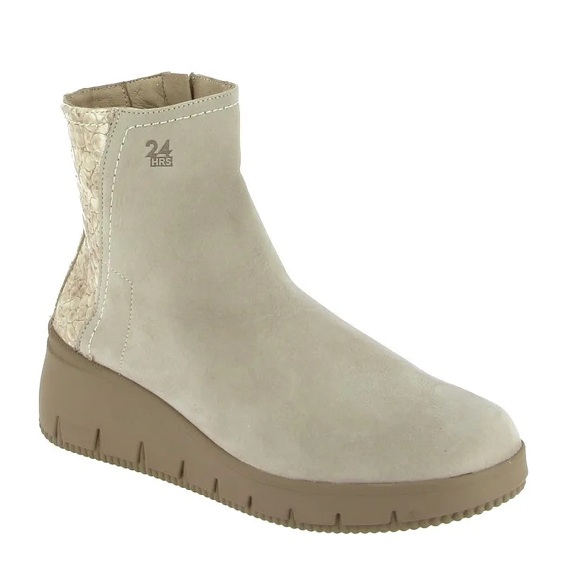 24 HRS 25842 Taupe Ankle Boot