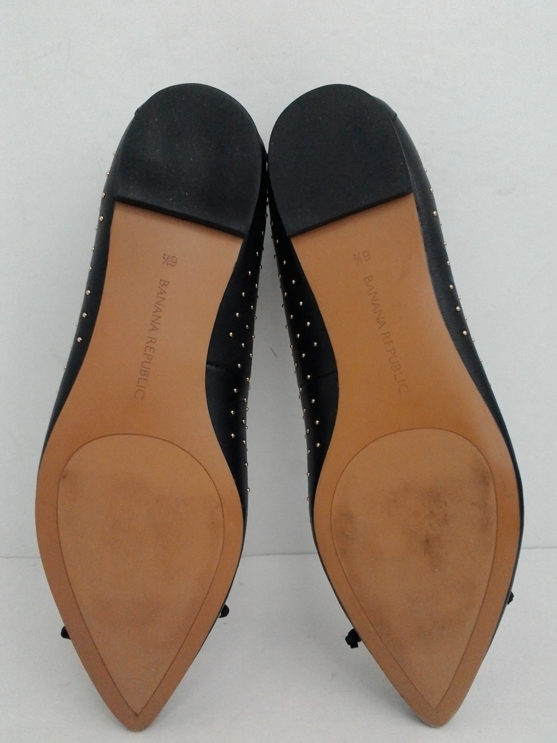 Banana Republic Women's Black Flats Size 6.5