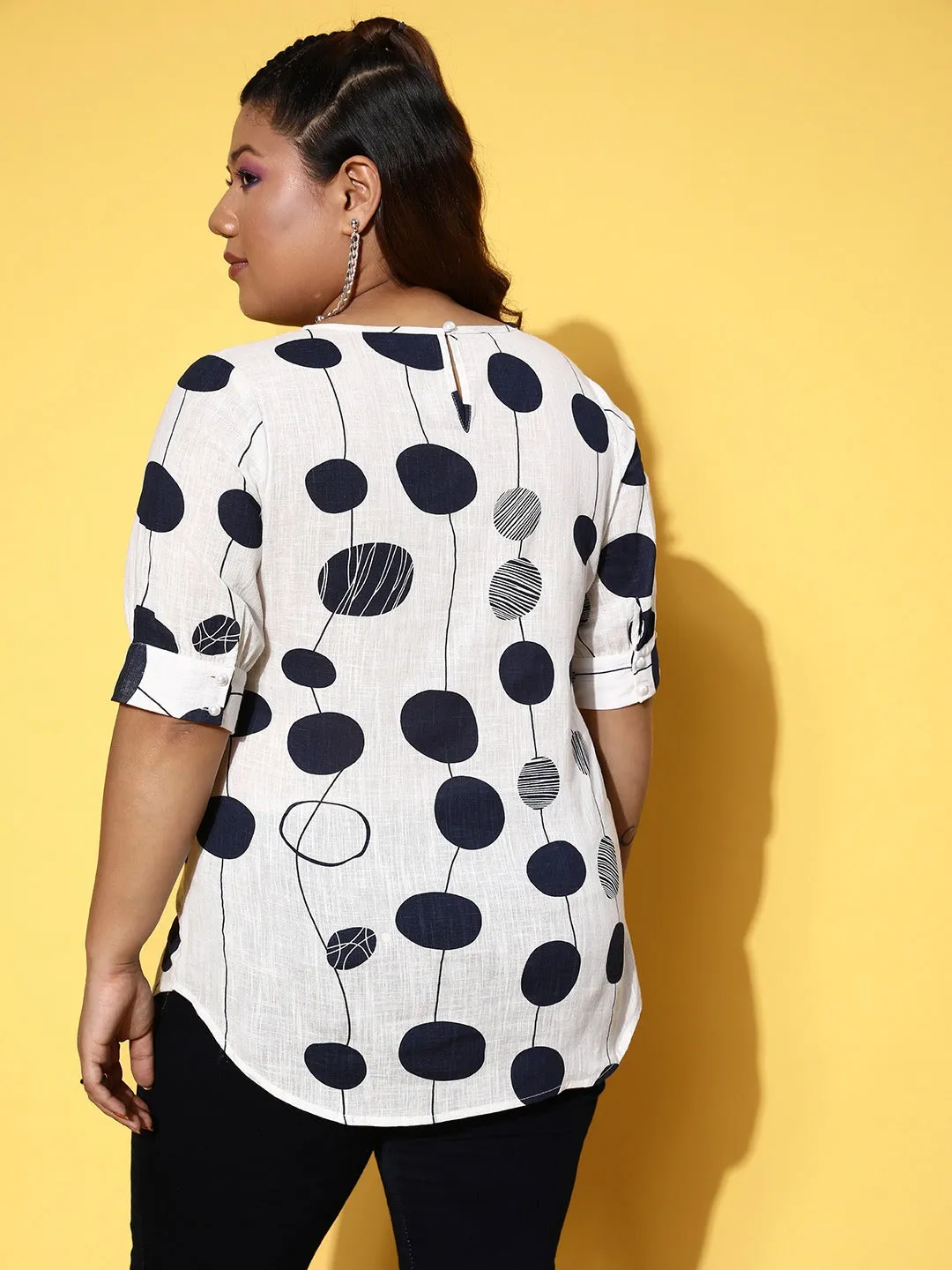 Berrylush Women Plus Size White & Black Geometric Printed Round Neck Woven Cotton Regular Top