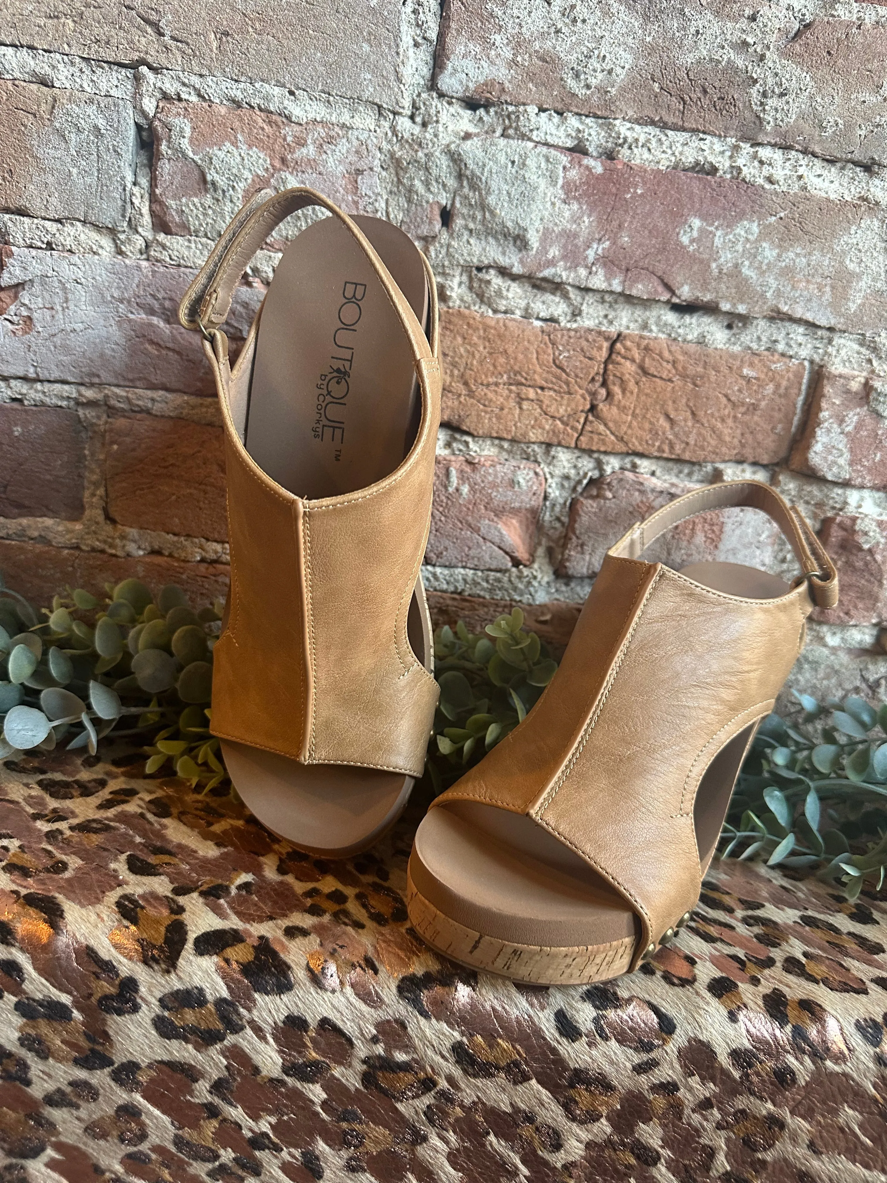 Caramel Smooth Carley Wedge