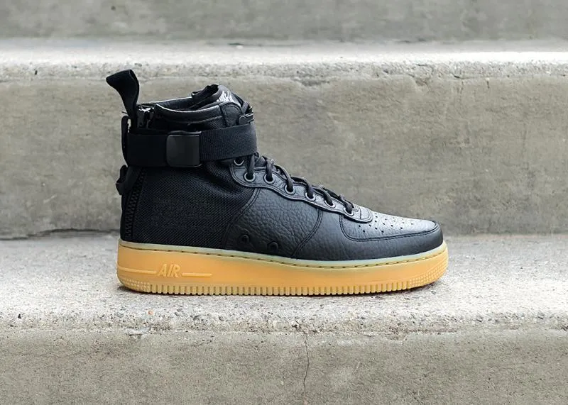 NIKE - Men - SF Air Force 1 Mid - Black/Gum