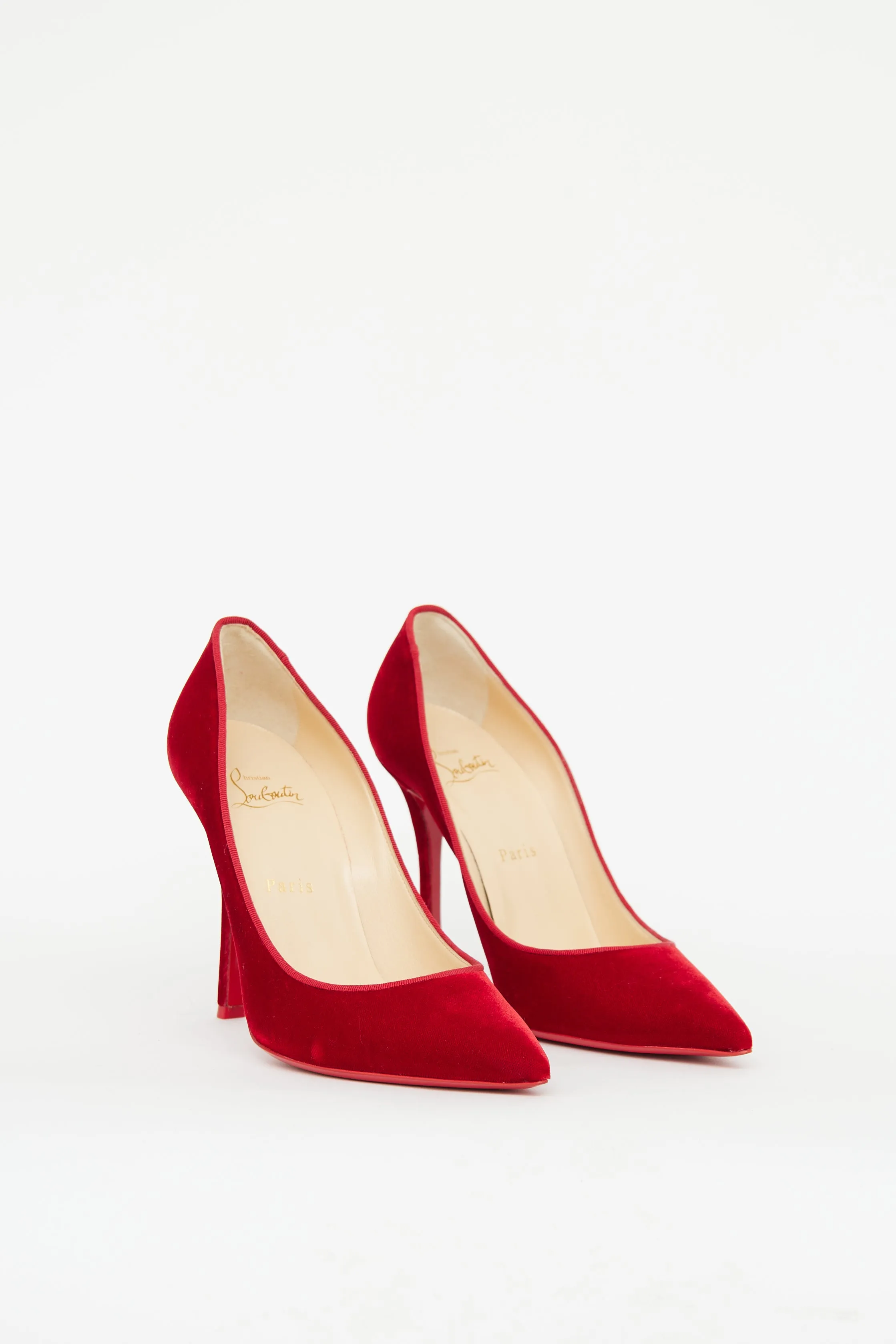 Red Velvet  Pump