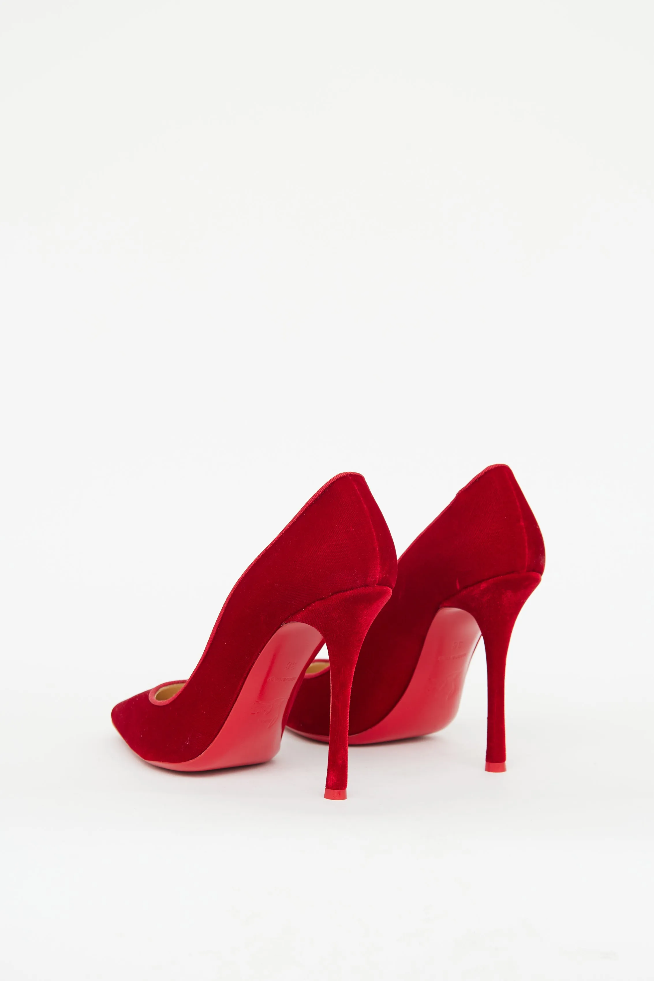 Red Velvet  Pump