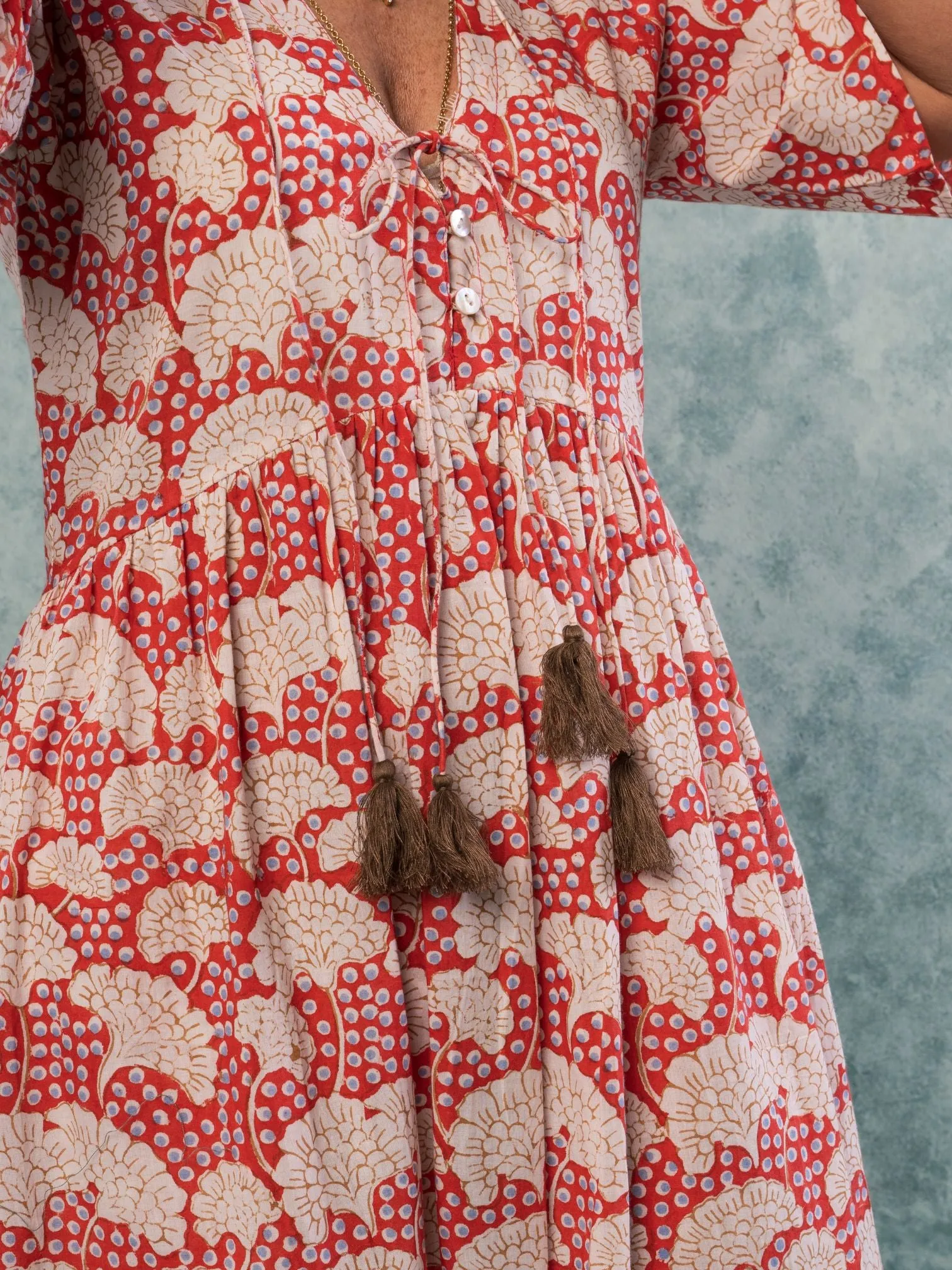 ‘SAGE’ DRESS RED HYDRANGEA