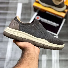 Skecherrs Relaxed Fitt with Air-Cooled "Brown"