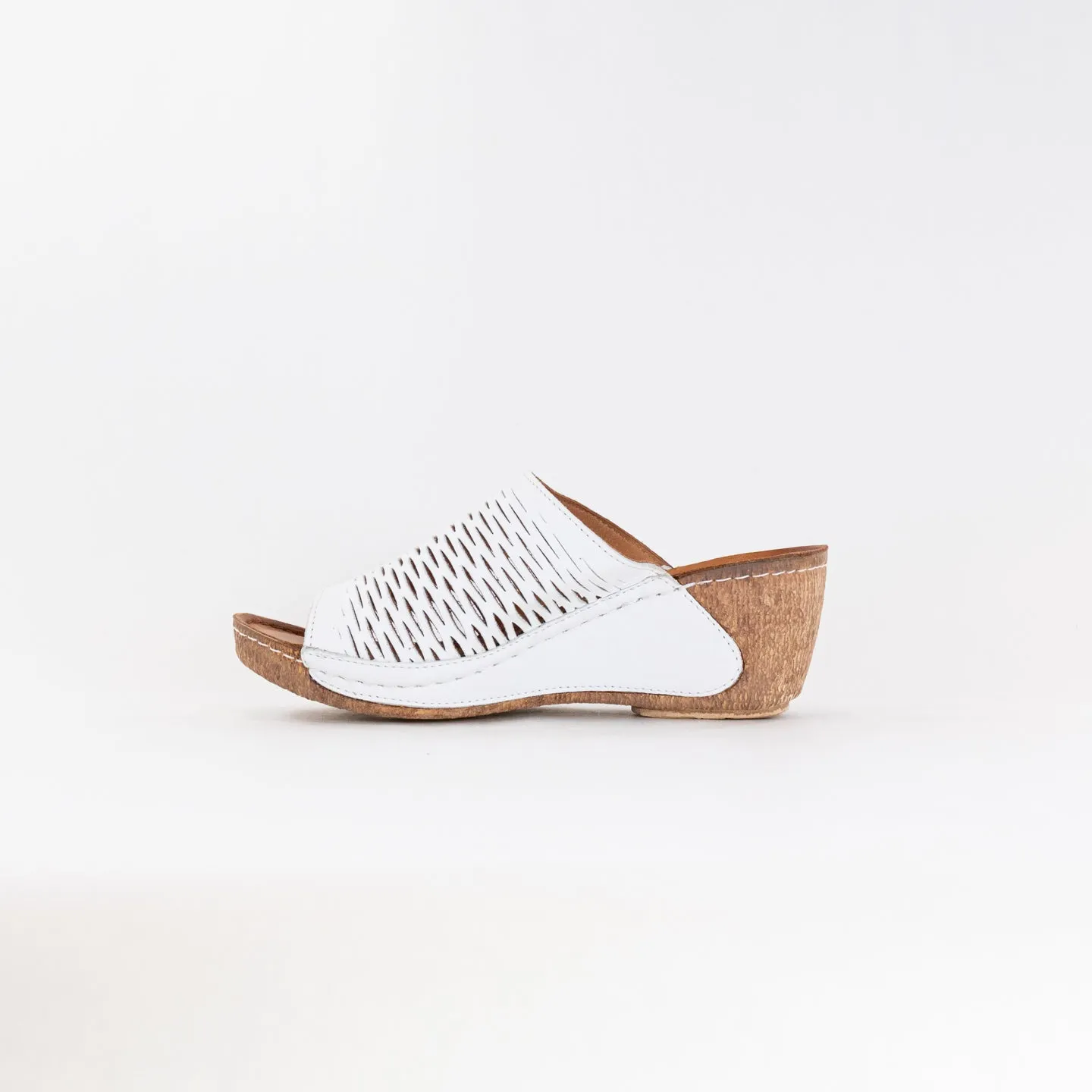 Spring Step Cunacena (Women's) - White