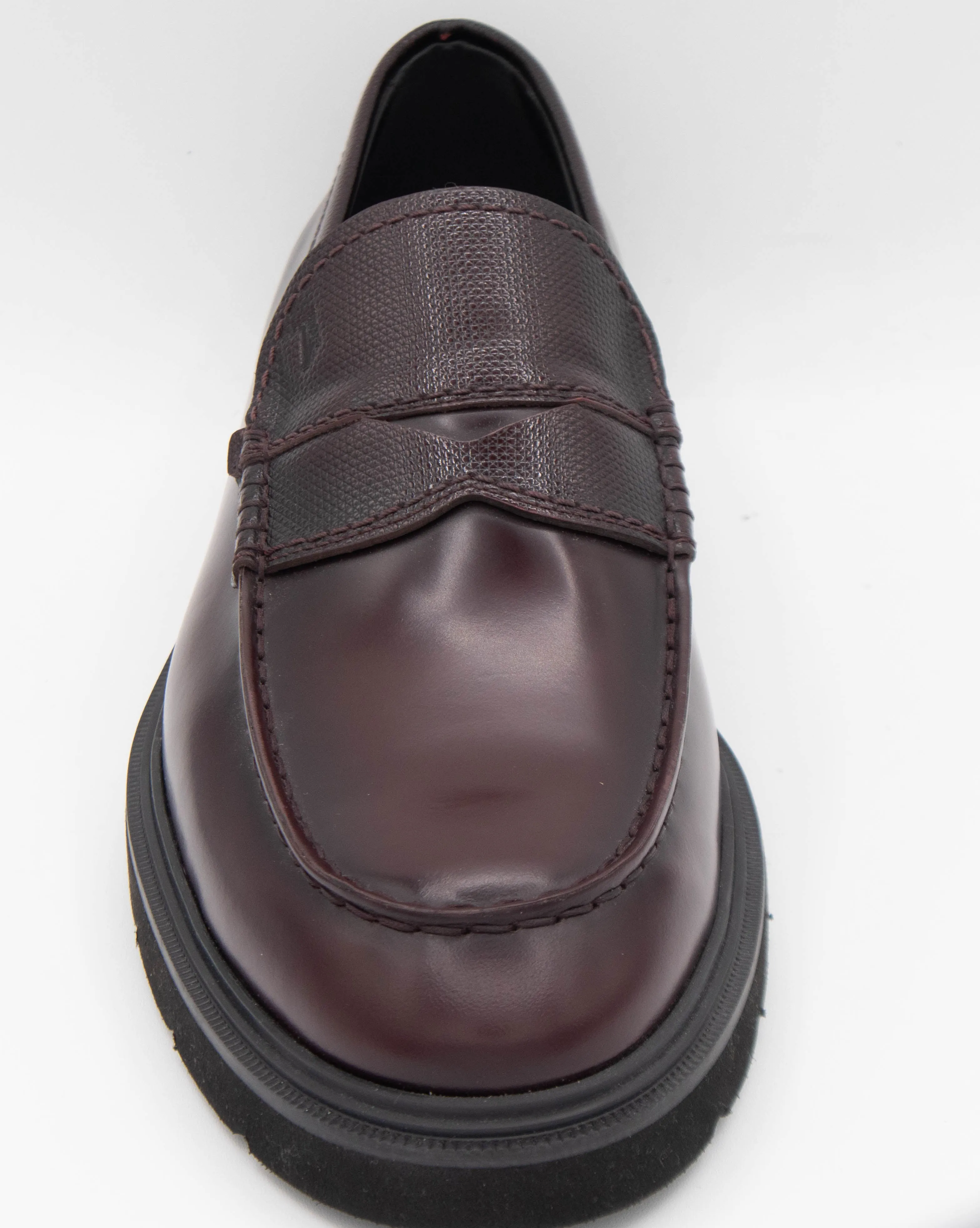 Tods Mens Leather Loafers With Pebbled Detail in Burgundy