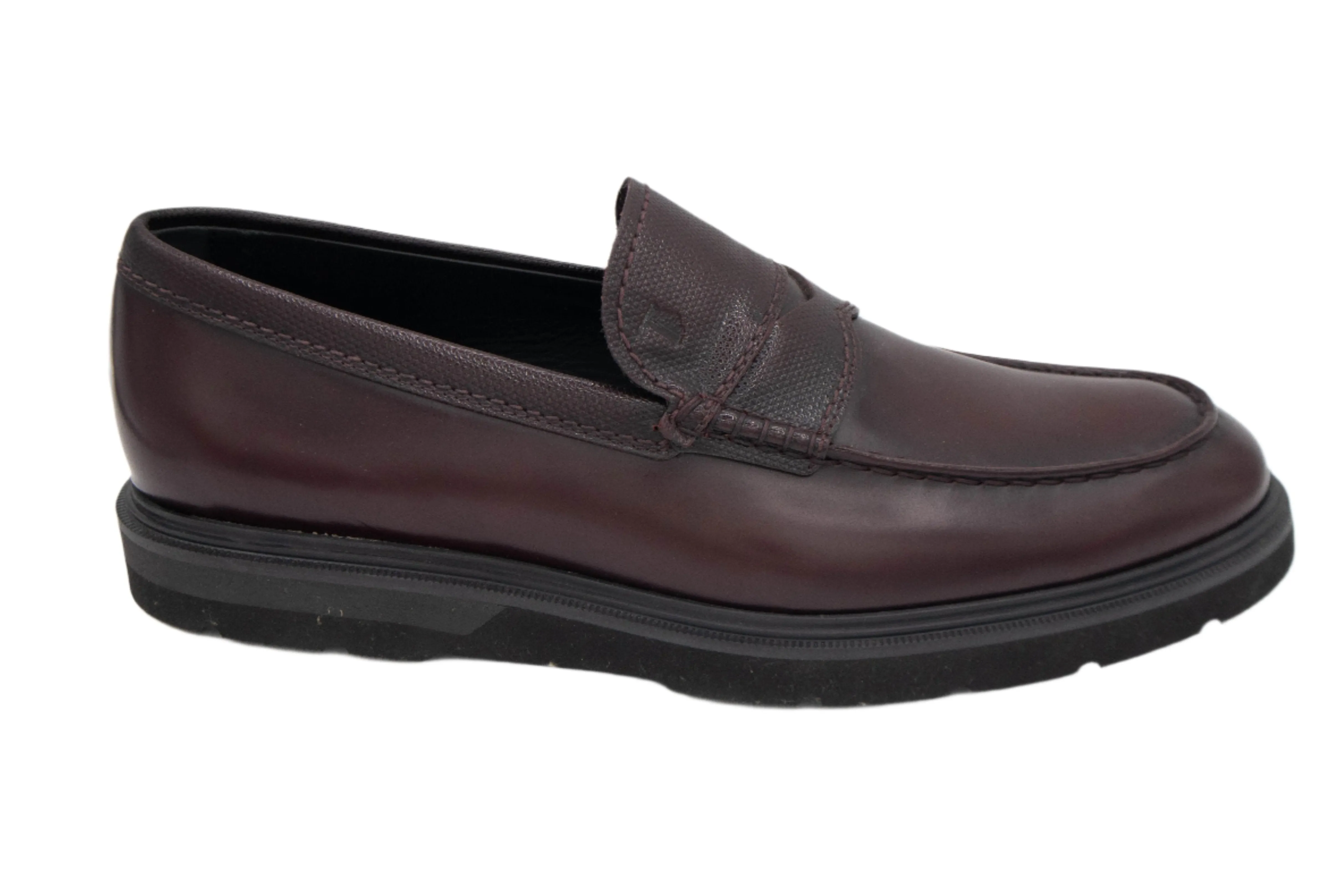 Tods Mens Leather Loafers With Pebbled Detail in Burgundy