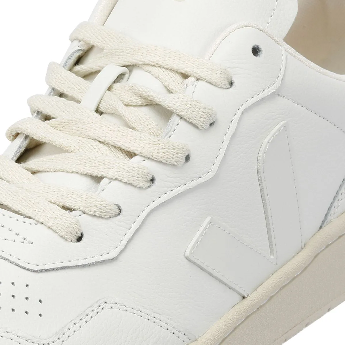 Veja V-90 Leather Men's White/Green Trainers